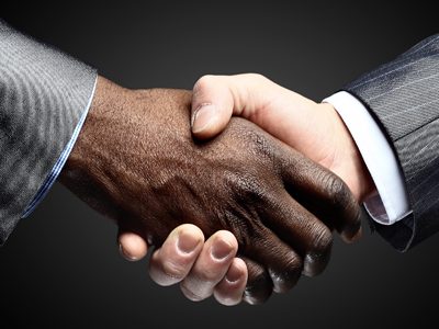 corporate-Africa-business-investment-handshake-deal